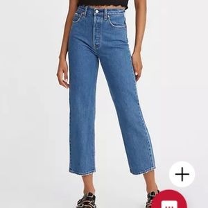 Levi’s Ribcage Straight Jeans